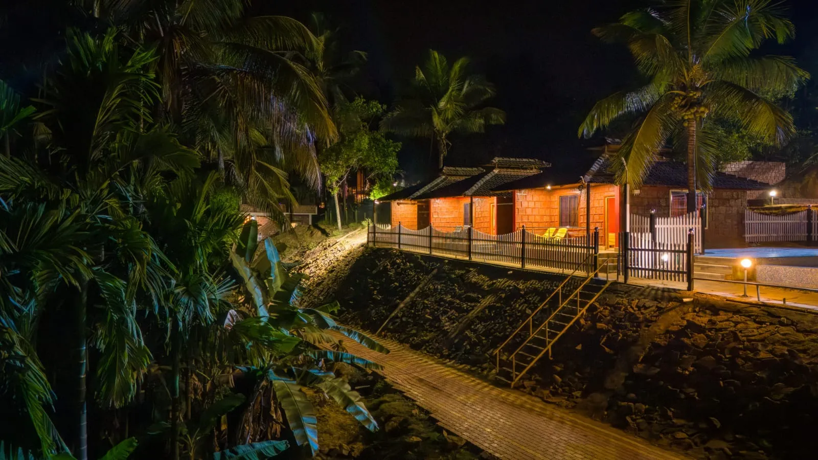 Students package resort with swimming pool in Dandeli